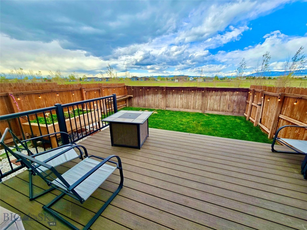 977 N River Rock Drive, Belgrade