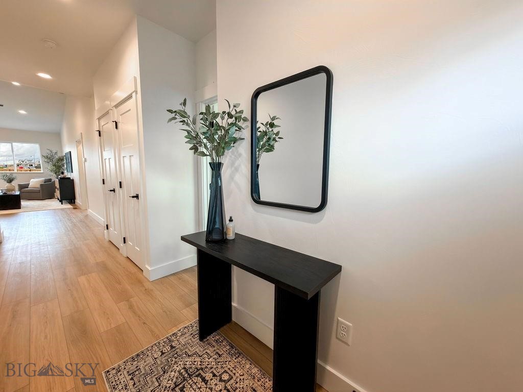 810 Accolade Loop