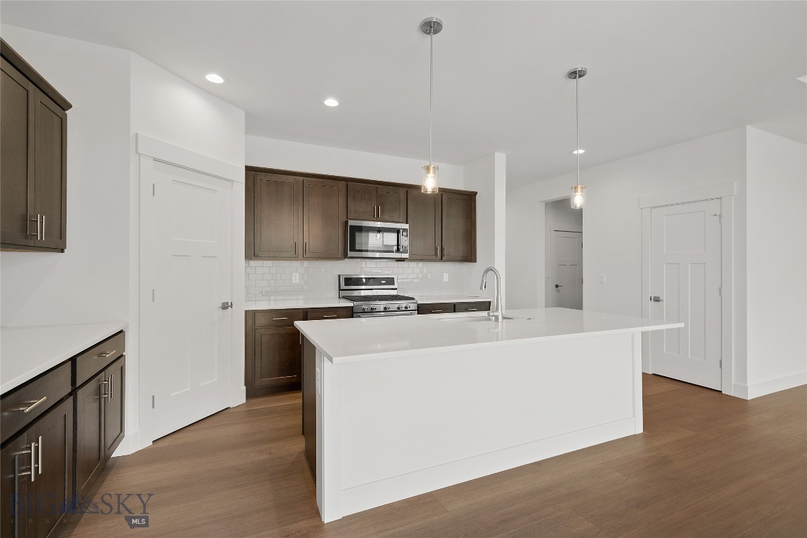 1522 Cyril Way