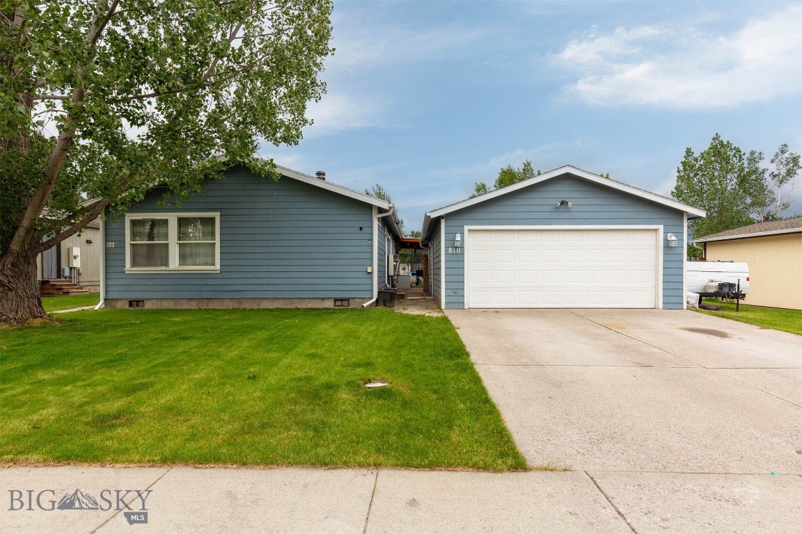 810 Golden West Drive, Belgrade