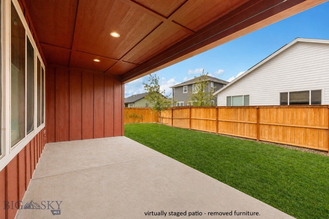 1704 Deadwood Loop
