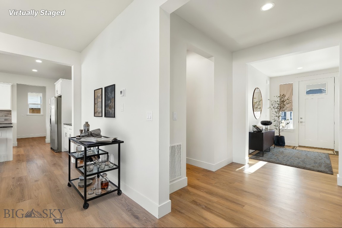 1606 Wyatt Earp Court