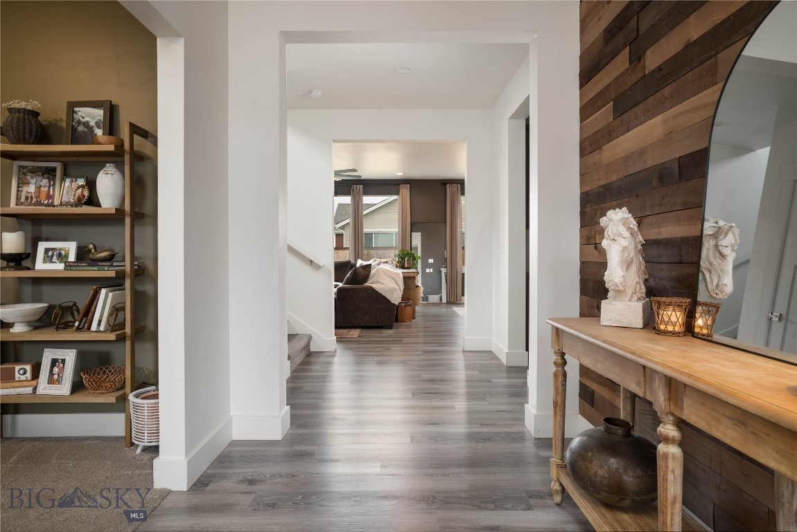 1704 Wyatt Earp Court, Belgrade