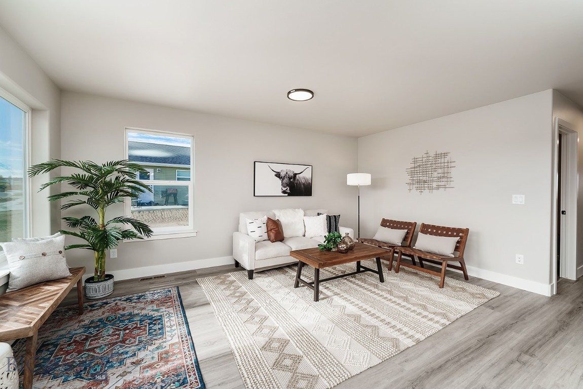 2304 Oriole Drive