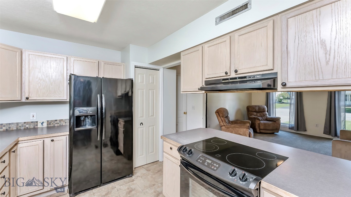 1008 E Missoula