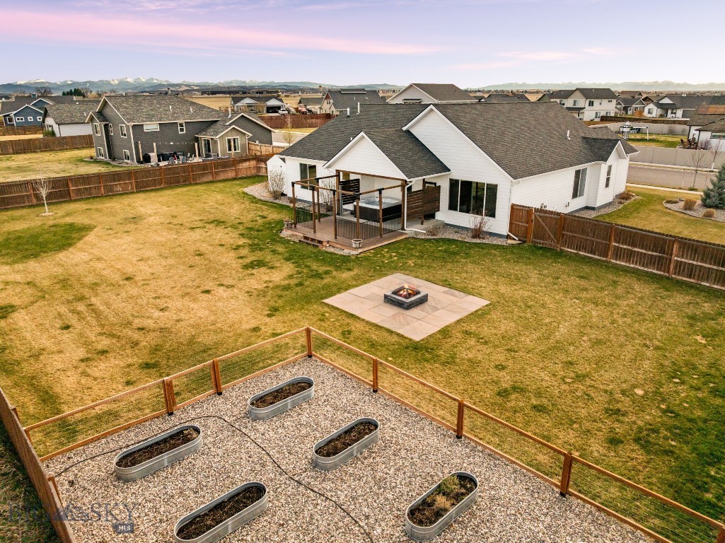 2101 E Silver Circle